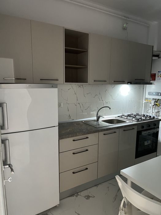 Inchiriez Garsoniera