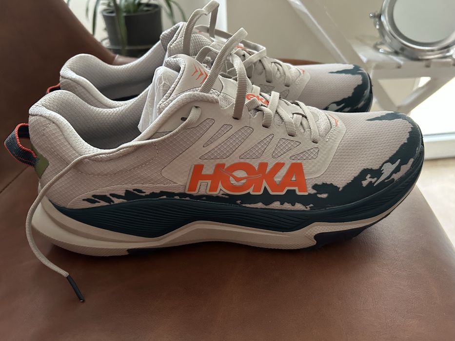 Чисто нови маратонки HOKA