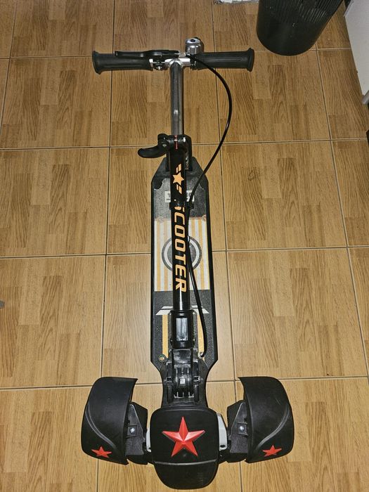 Vând bicicleta + trotineta copii
