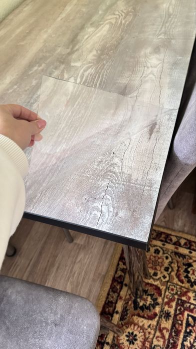 Продам стол и 4 стула