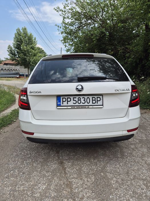 Skoda Octavia 1.6TDI DSG/LED/Печка