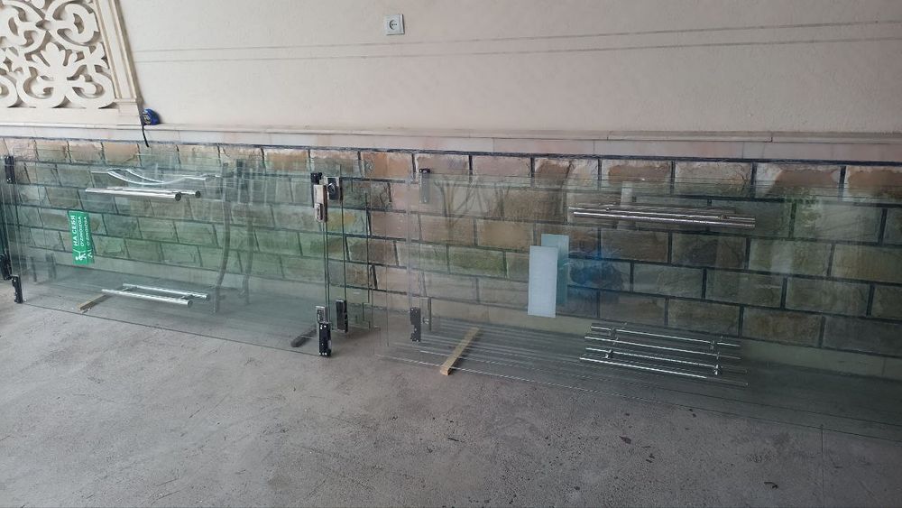 Стеклянные двери цена за 1 КВ / oynali Eshik Narhi 1kv