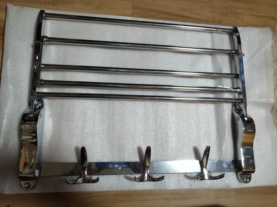 Полка для ванной комнаты в упаковке