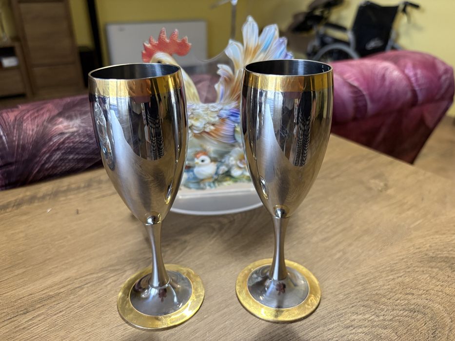 2 броя чаши със столче на Цептер