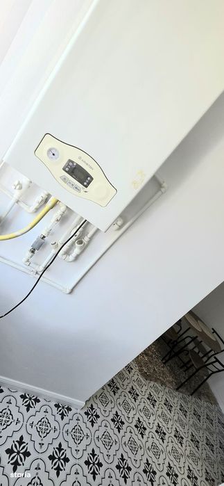 Zona magazinului Bucovina- garsoniera renovata integral recent, 38 mp