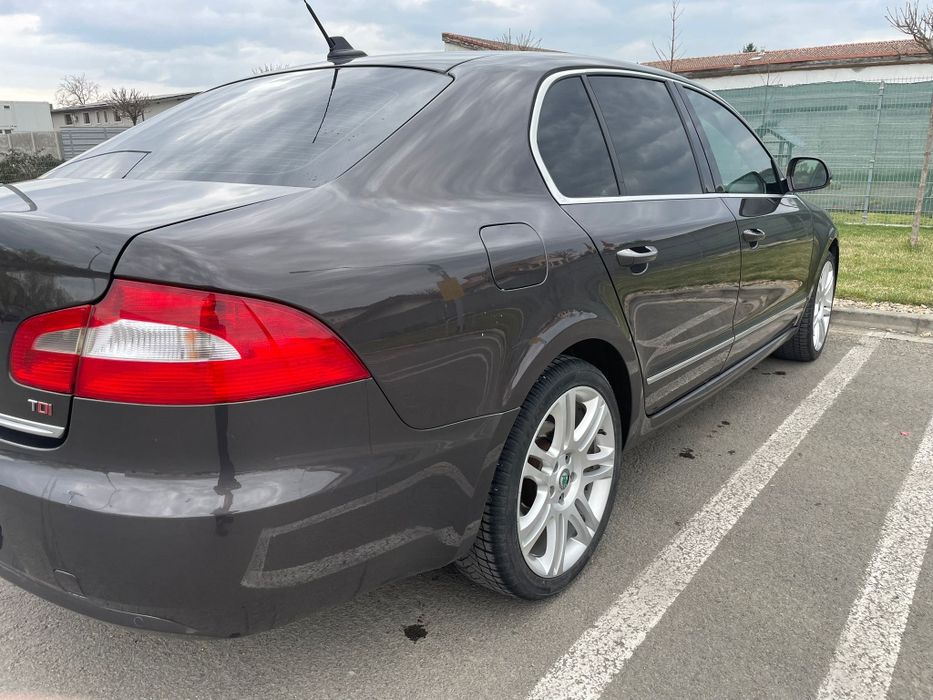 Skoda Superb 2010 Diesel 170cp
