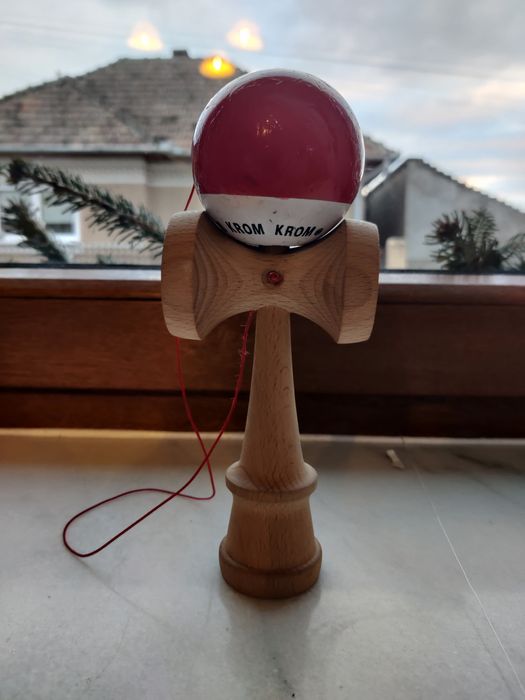 Kendama Krom de vanzare