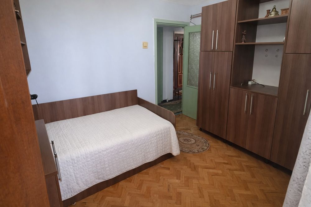 Apartament 2 camere Decomandat, Et. Interm., Podu Ros