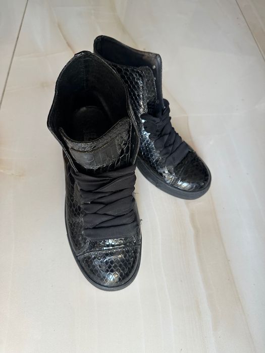 Кецове от естествена кожа