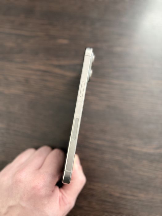 Продаю iPhone 15 Pro Max