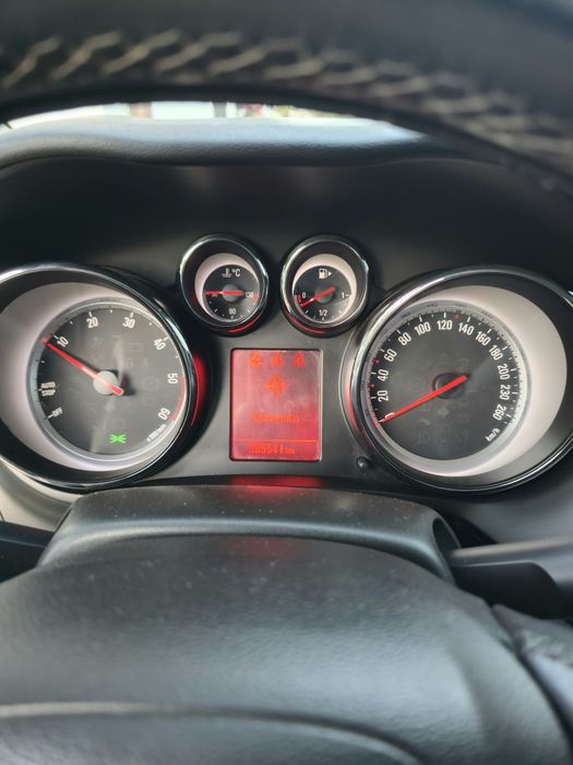 Opel zafira 2013
