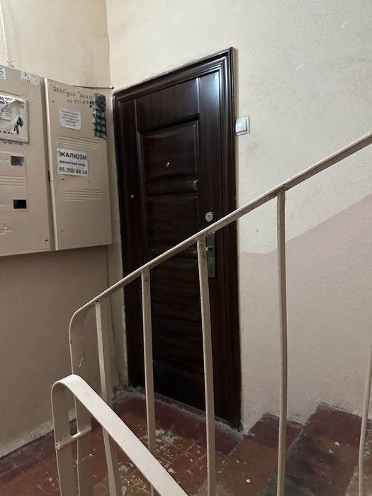 Метро Чилонзорда Қонуний Парковкаси билан +Зарядка Электромобилга