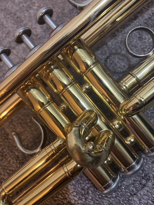 Trompeta Yamaha YTR 4335GII