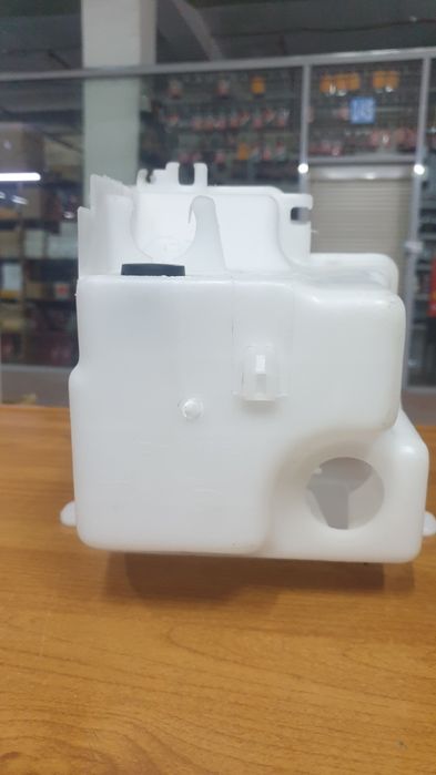 Бачок омывателя на HYUNDAI/KIA