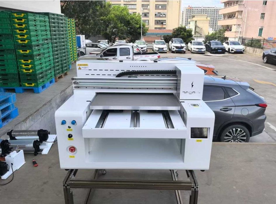 UV 60-50 flatbed printer
6xil rang