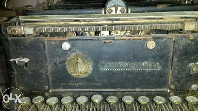 Continental пишеща машина