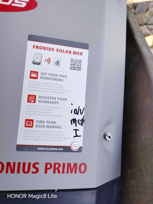 Vind 2 invertoare FRONYUS PRIMO