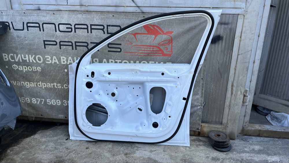 Предна дясна врата Audi A4 2017-