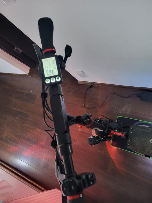 Vând piese trotinetă electrică.