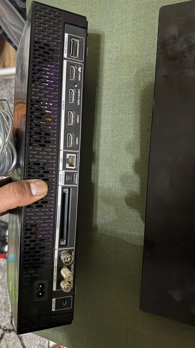 Samsung One Connect Box за QLED телевизори