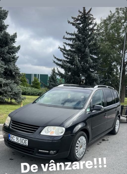 Vând Volkswagen Touran