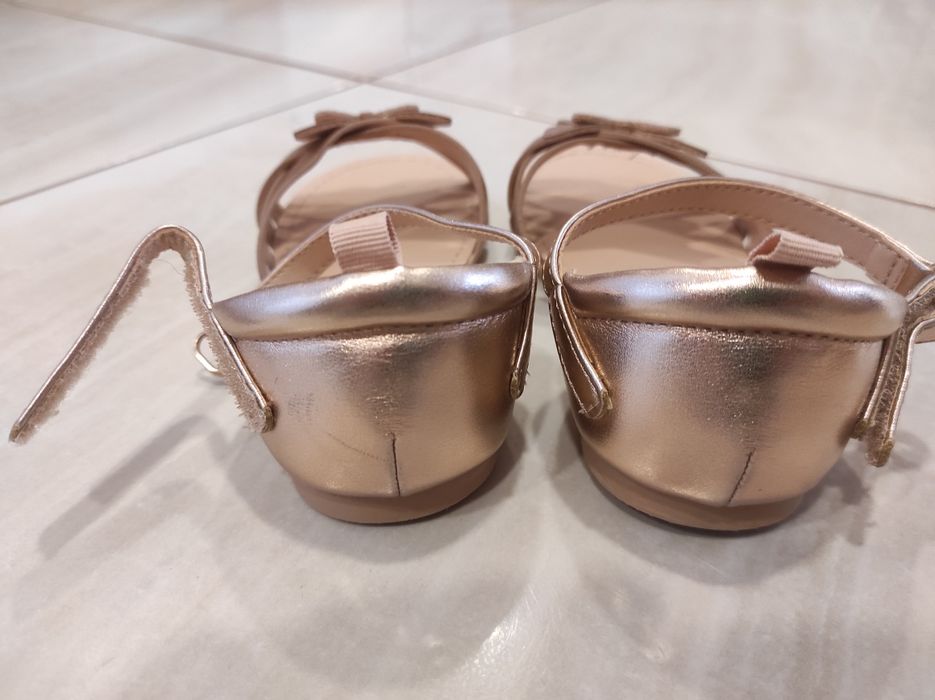 Сандали за момиче H&M - 28 номер