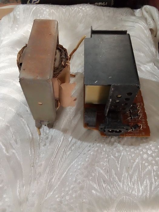 Трансформаторы  от радиотехники.