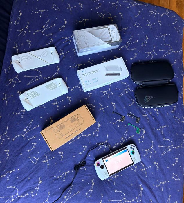 Продавам: ROG Ally Z1 Extreme с аксесоари и ъпгрейди