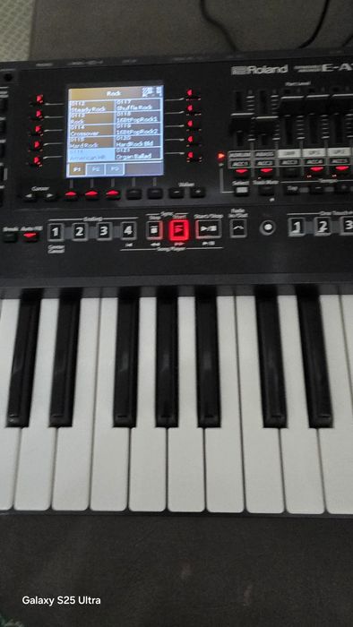 Roland EA7 сотилади