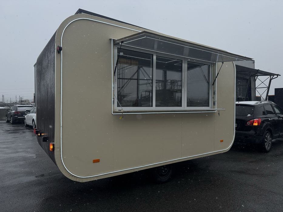 Каравана за търговски цели 4*2*2.30 LED