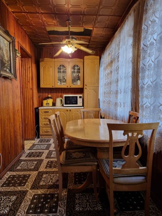 Продаётся 4-х комнатная квартира