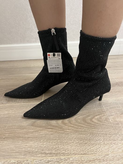 Продам ботильоны женские