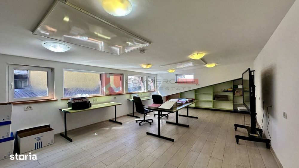 Cladire Birouri | 520 Mp | Curte Proprie 300 Mp