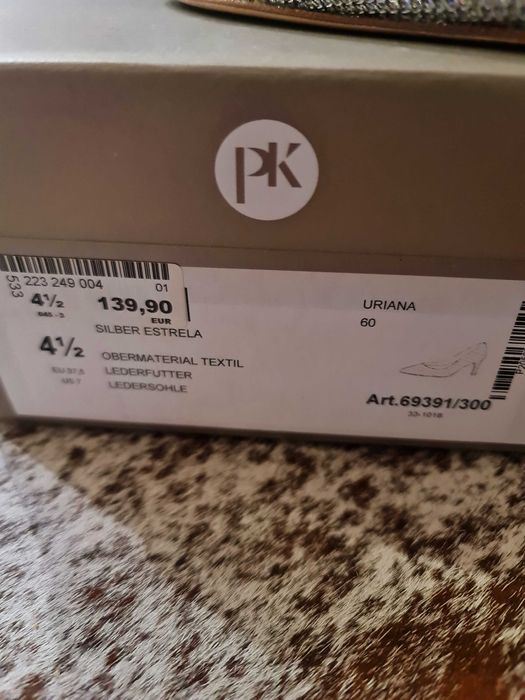 Елегантни сребърни обувки "Peter Kaiser"