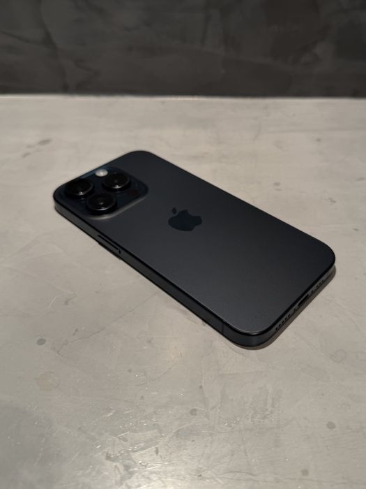 КАТО НОВ Iphone 15 Pro, 89% батерия
