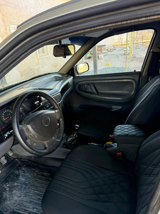 Продаётся нексия 1