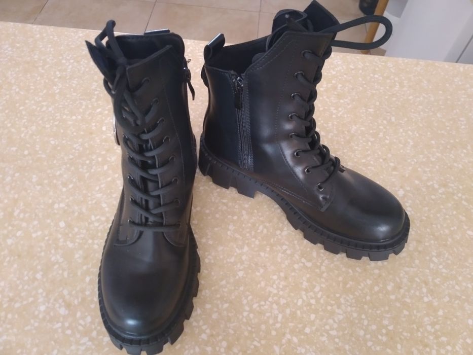 Сапожки- Батильоны новые, размер 40-й,.