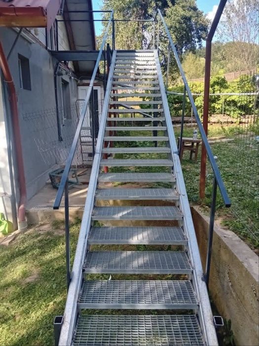 Scari metalice zincate