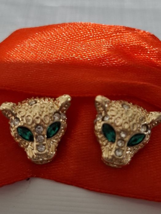 Cercei model Cartier cu lungimea de 1.7 cm cu surub