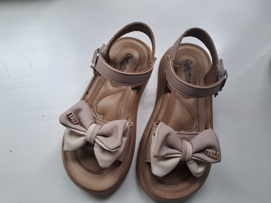 Детская обувь для девочки