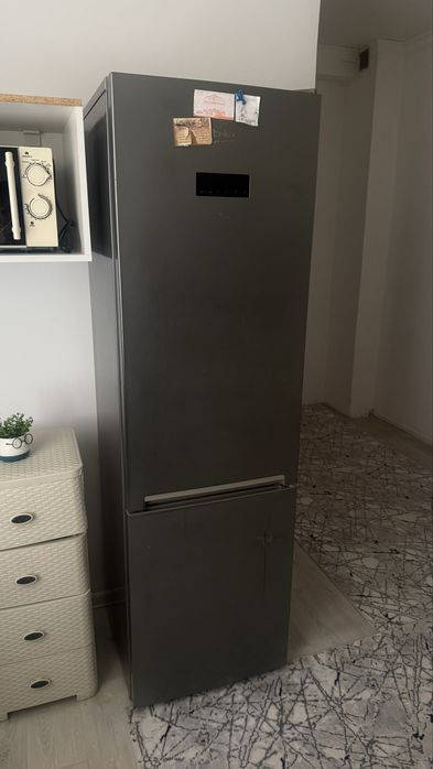 Холодильник сатылады