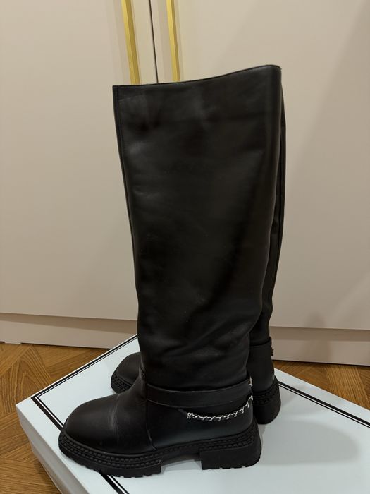 Продам зимние ботфорты