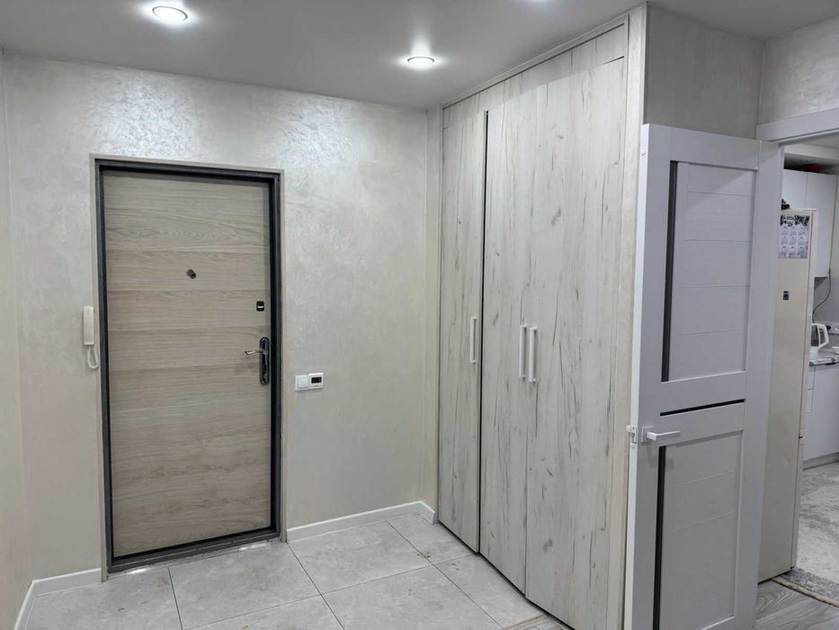 Продам 3-комн. кв. в районе  ДСР