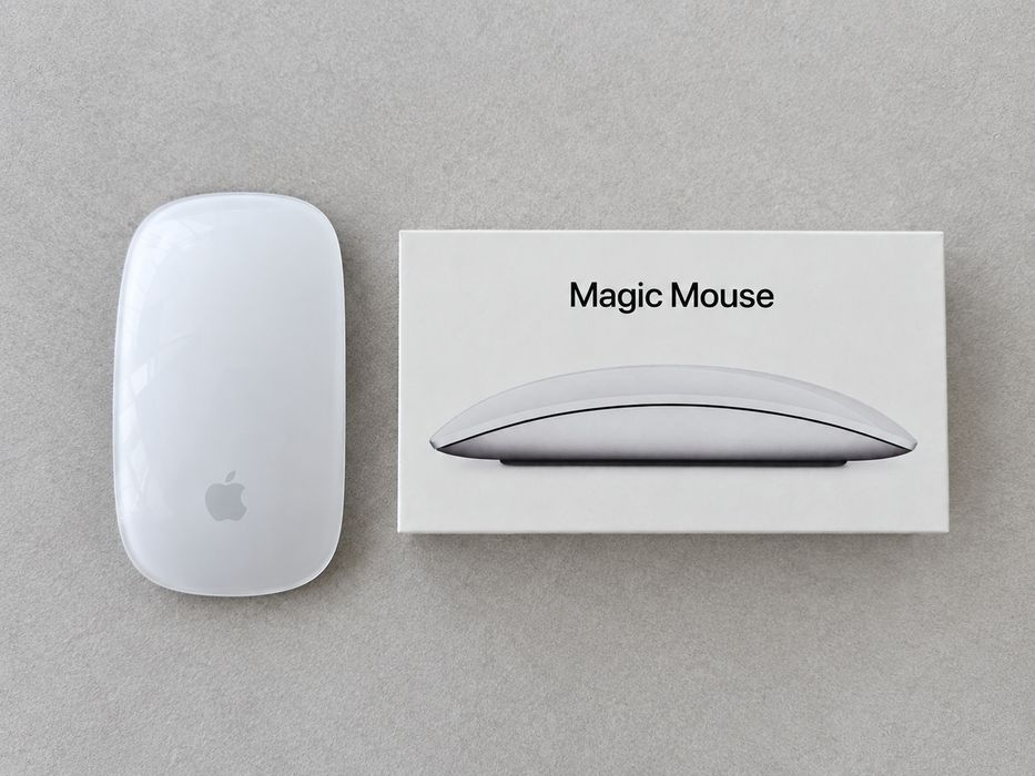 Продавам оригинални Apple Magic Keyboard и Apple Magic Mouse.