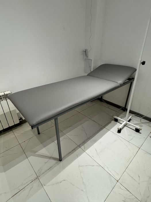 Продается кушетки новые