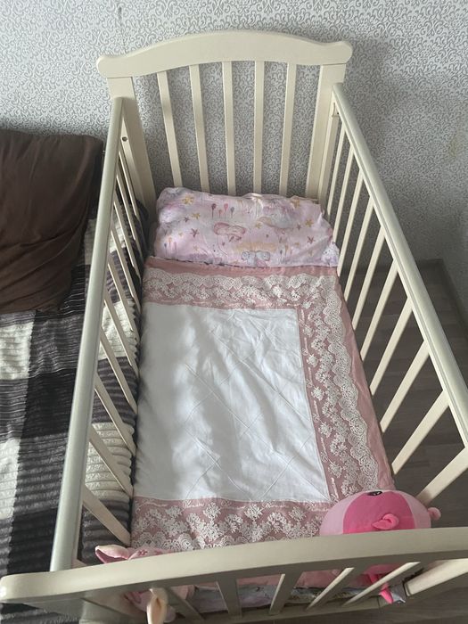 Детская кроватка