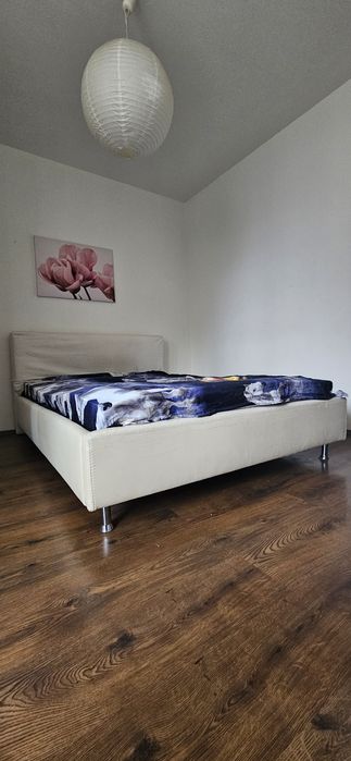 Легло с матрак и рамка