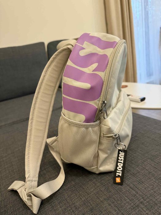 Оригинална дамска раница Nike