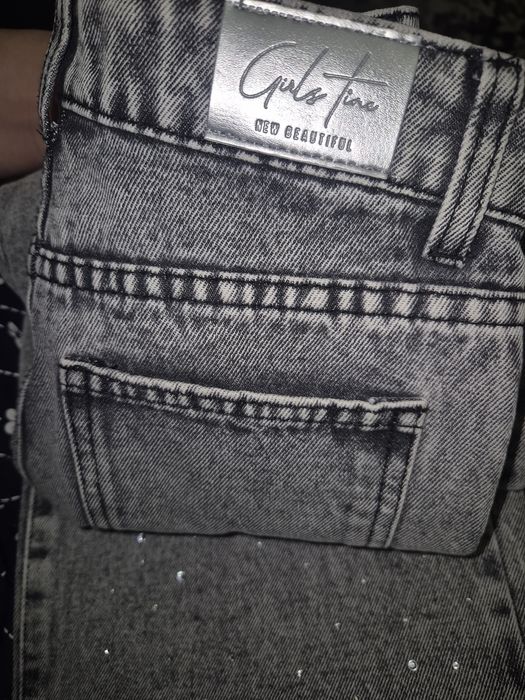 Продам детские джинсы