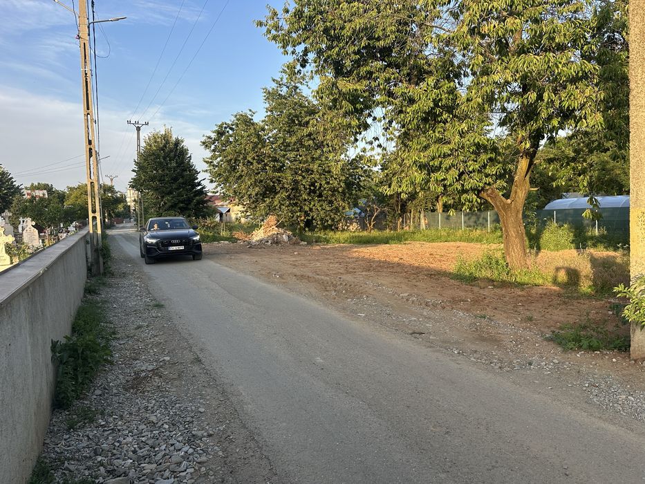 Vand teren plat urleta strada besericii. La 5km de campina Dreptunghiular 553mp pret 28€mp